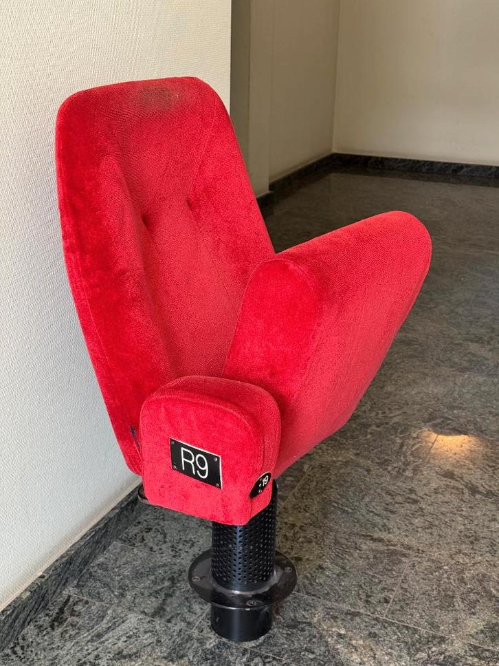 Unieke cinemazetel Kursaal Oostende (rijnummer, certificaat), Huis en Inrichting, Zetels | Zetels, Ophalen of Verzenden