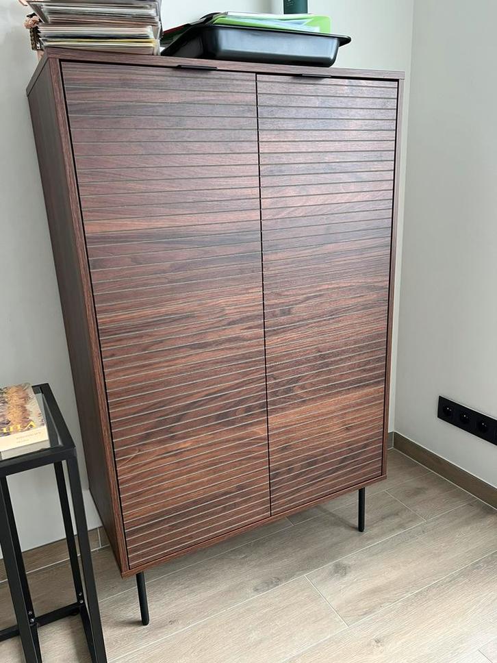 Opbergkast - Walnoot, Huis en Inrichting, Woonaccessoires | Kamerschermen, Zo goed als nieuw, Ophalen