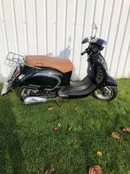 Motorfiets razzo 125cc + trainingsrol+helm, Fietsen en Brommers, Ophalen, Gebruikt, 0 versnellingen, 125 cc