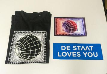 Tshirt De Staat Bubble Gum glow in the dark + sticker beschikbaar voor biedingen
