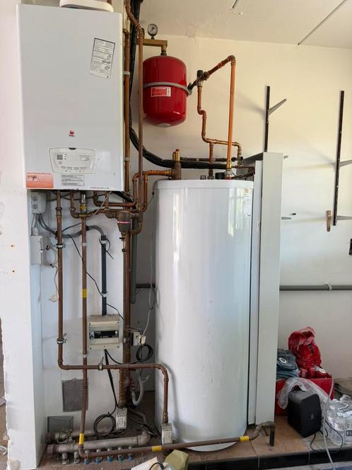 Zonneboiler, Doe-het-zelf en Bouw, Chauffageketels en Boilers, Zo goed als nieuw, Boiler, Aardgas, 100 liter of meer, Ouder dan 10 jaar