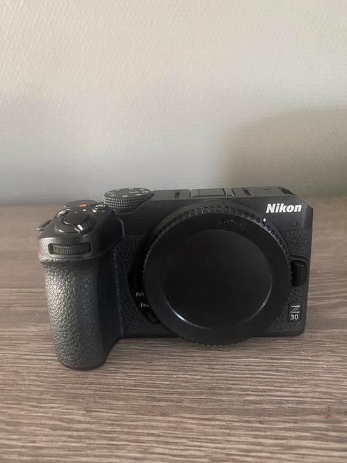 Te koop Nikon z30 body met vlog kit, Audio, Tv en Foto, Fotocamera's Digitaal, Zo goed als nieuw, Nikon, Ophalen