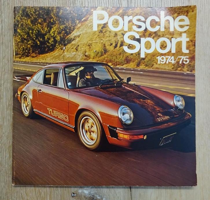 Porsche Sport 1974/75 boek Joe Rusz, Boeken, Auto's | Boeken, Gelezen, Porsche, Ophalen of Verzenden
