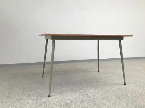 Vintage midcentury tafel industrieel design, Huis en Inrichting, Bureaus, Gebruikt, Bureau, Ophalen