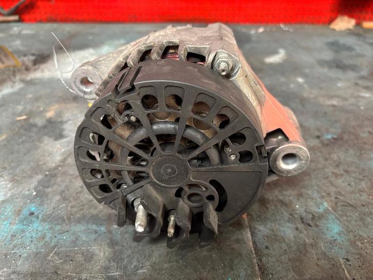 ALTERNATEUR OPEL ZAFIRA B 1900 TURBO DIESEL, Autos : Pièces & Accessoires, Autres pièces automobiles, Opel, Utilisé, Enlèvement