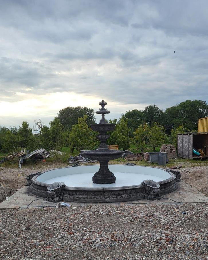 Antraciet look grote fontein met rand, Tuin en Terras, Waterpartijen en Fonteinen, Nieuw, Fontein, Beton, Ophalen of Verzenden