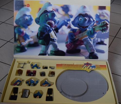 Smurfen Jubileum Set / 1998 / Orkest / PEYO, Verzamelen, Film en Tv, Zo goed als nieuw, Film, Beeldje, Replica of Model, Verzenden