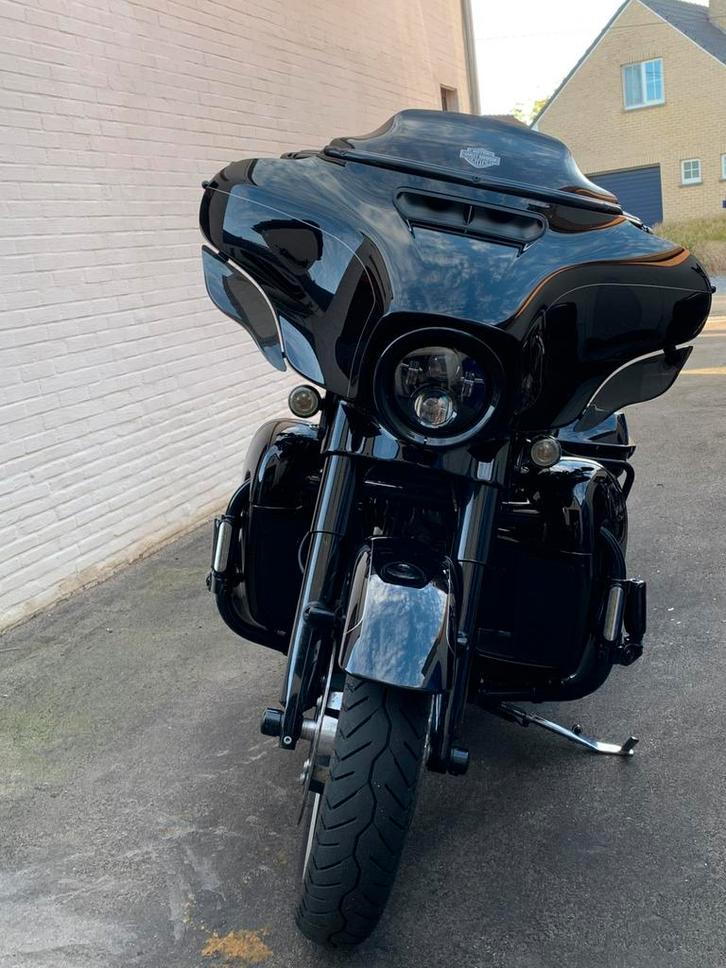 Unieke Street glide speciale met zeer veel opties, Motoren, Motoren | Harley-Davidson, Particulier, Chopper, meer dan 35 kW, 2 cilinders