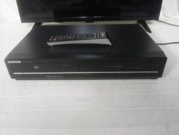 Samsung DVD-V6700 combi DVD speler met VHS video recorder beschikbaar voor biedingen