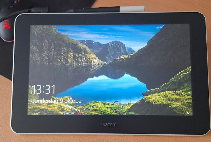 Wacom One 13 Pen Display (DTC133), Computers en Software, Tekentablets, Zo goed als nieuw, Ophalen