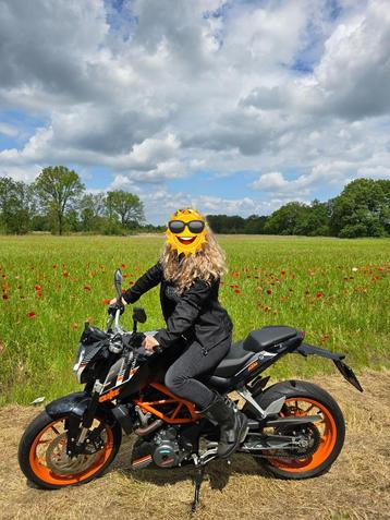 KTM Duke 390 met maar 2569 KM!!!, 390 cc, Particulier, 1 cilinder, 12 t/m 35 kW