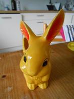 Goebel céramique lapin jaune de pâques avec panier N 5730015, Enlèvement