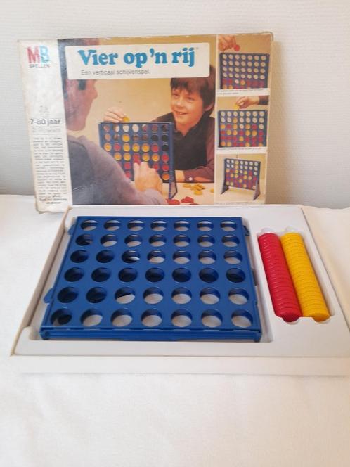 4 OP EEN RIJ, Hobby en Vrije tijd, Gezelschapsspellen | Bordspellen, Gebruikt, Een of twee spelers, Ophalen of Verzenden