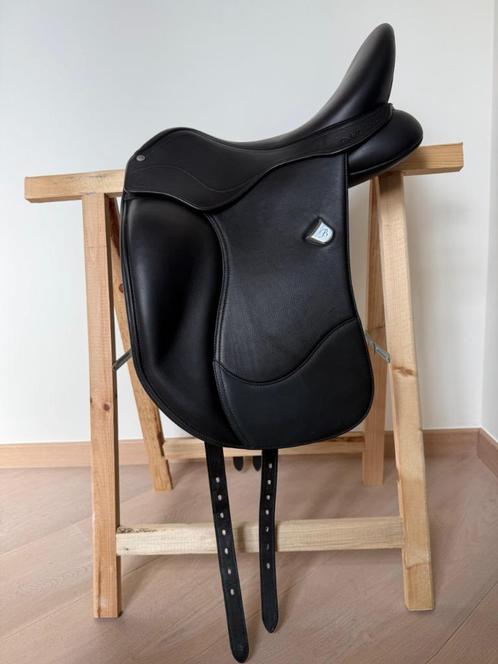 Selle de Dressage - Bates - Isabell Icon - Taille 16,5 - NEW, Dieren en Toebehoren, Paarden en Pony's | Zadels, Nieuw, Dressuur