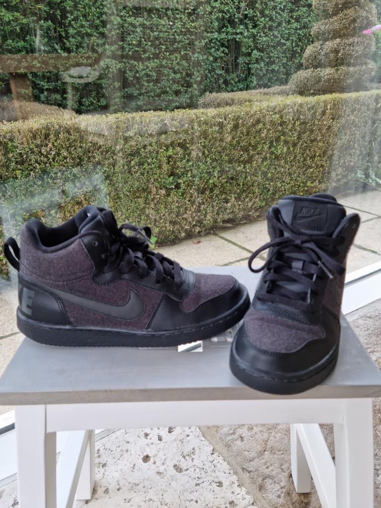 NIEUWE Nike schoenen maat 38, Neuf, Garçon ou Fille, Enlèvement ou Envoi, Chaussures