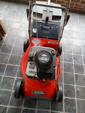 Rover grasmachine benzine, Tuin en Terras, Grasmaaiers, Cirkelmaaier, Ophalen, Gebruikt, Opvangbak