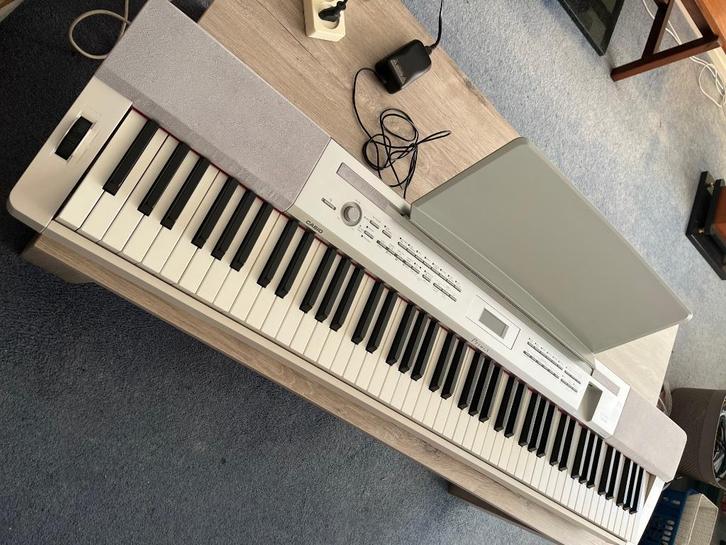 Casio Privia PX-350MWE digitale piano. Nieuwstaat Nederland, Muziek en Instrumenten, Piano's, Zo goed als nieuw, Piano, Wit, Ophalen