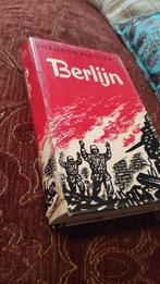 BERLIJN Theodor Plievier, Ophalen of Verzenden, Gelezen