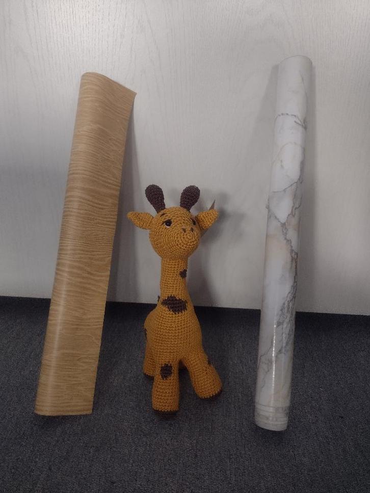 Lot de 2 adhésifs Vénilia 1x " bois " et 1x " marbre ", Hobby & Loisirs créatifs, Autocollants & Images, Neuf, Plusieurs autocollants