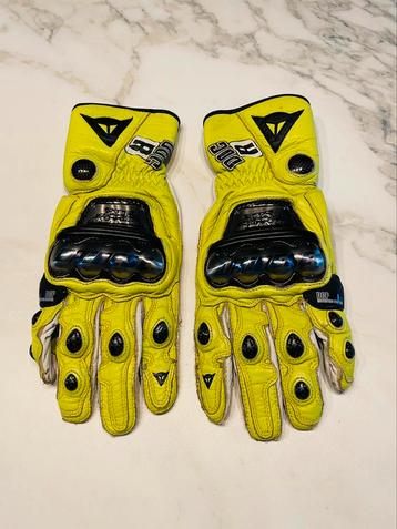 Gants Dainese Full métal Rossi DocR disponible aux enchères