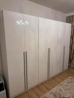 Kleerkast, Enlèvement