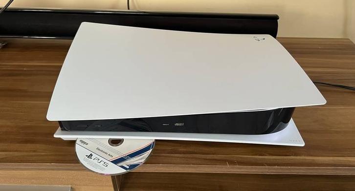 PS5 Disk Versie + Games & Accessoires, Games en Spelcomputers, Spelcomputers | Sony PlayStation 5, Zo goed als nieuw, Playstation 5