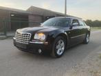 Chrysler c300 2.7i v6 LPG BJ 2010 gekeurd vvk, Auto's, Chrysler, Automaat, Euro 5, Achterwielaandrijving, Zwart