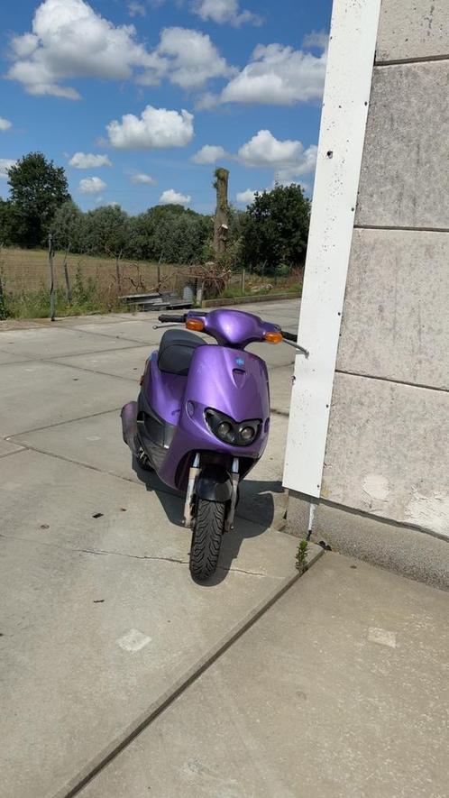 172cc fast rider, Fietsen en Brommers, Scooters | Piaggio, Zo goed als nieuw, Overige modellen, Tweetakt, Ophalen