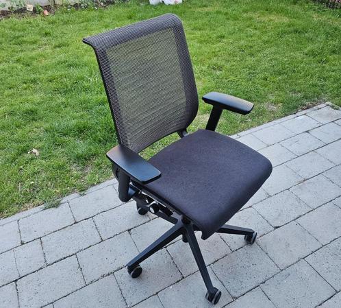 Ergonomische bureaustoel steelcase model think, Huis en Inrichting, Bureaustoelen, Gebruikt, Bureaustoel, Overige kleuren, Ergonomisch