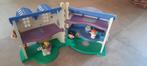 Groot Fisher Price-huis met 4 karakters + 1 paard, Kinderen en Baby's, Speelgoed | Fisher-Price, Gebruikt, Ophalen of Verzenden