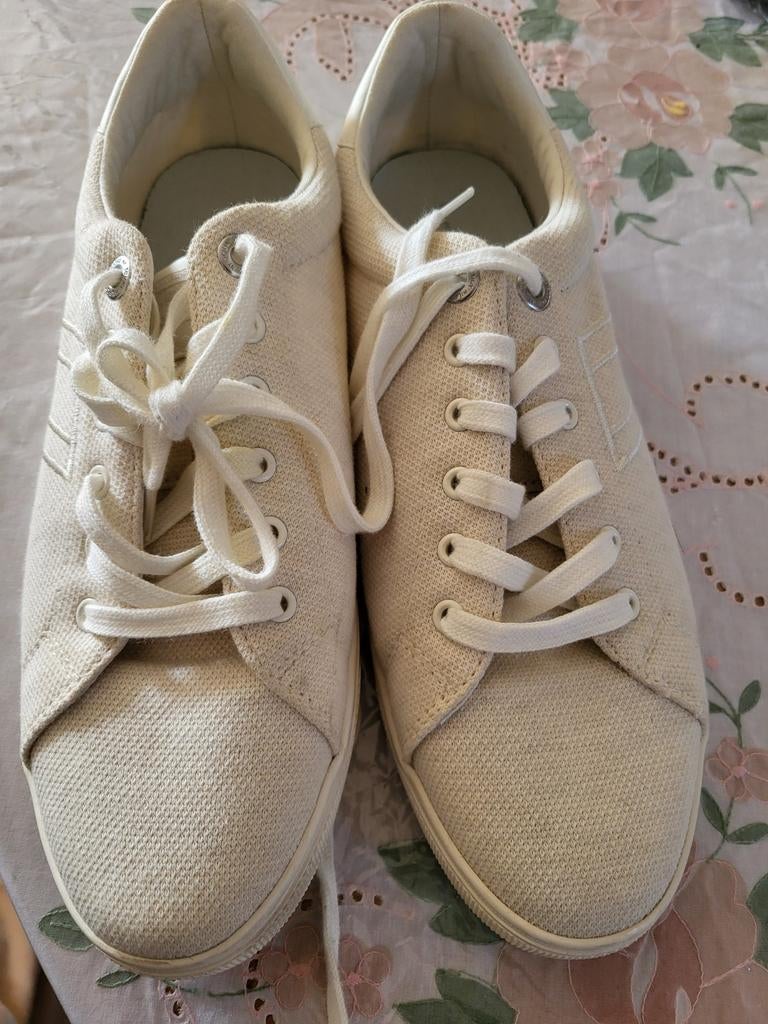 Baskets pointure 41, Enfants & Bébés, Vêtements enfant | Chaussures & Chaussettes, Enlèvement