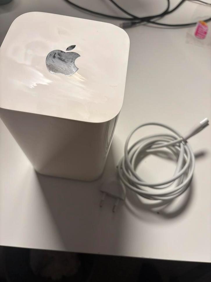 Capsule temporelle Apple AirPort 3 To (édition Stealth), Informatique & Logiciels, NAS, Utilisé, Enlèvement ou Envoi