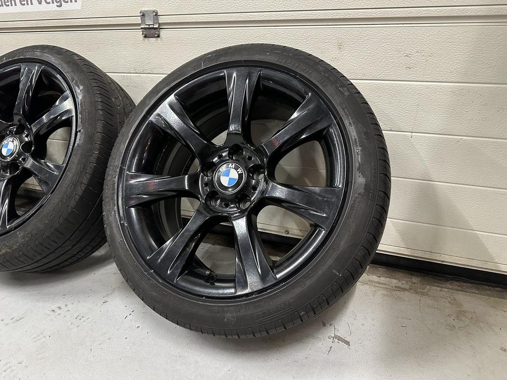 18inch Originele BMW Black Style 396 Velgen! A-Merk Banden!, Autos : Pièces & Accessoires, Pneus & Jantes, Pneus et Jantes, Véhicule de tourisme