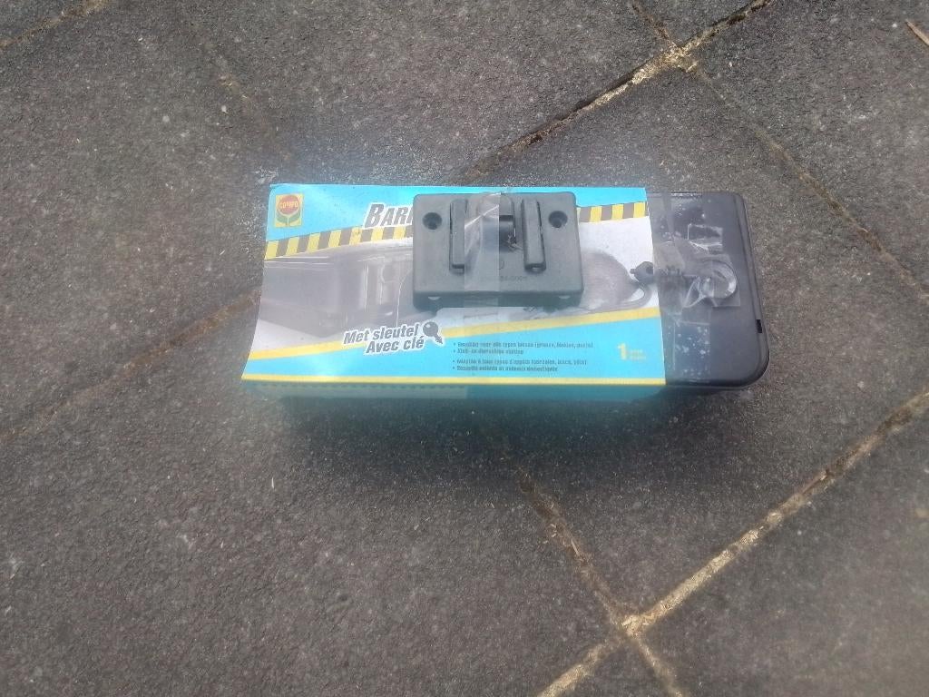 Piege a rats 2 euros, Enlèvement, Comme neuf