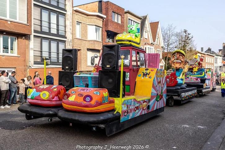 Opbouw carnavalswagen, Hobby & Loisirs créatifs, Articles de fête, Enlèvement
