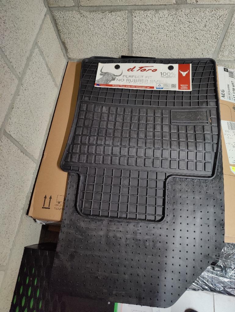 Kit de tapis en caoutchouc Renault Clio, Enlèvement ou Envoi, Neuf