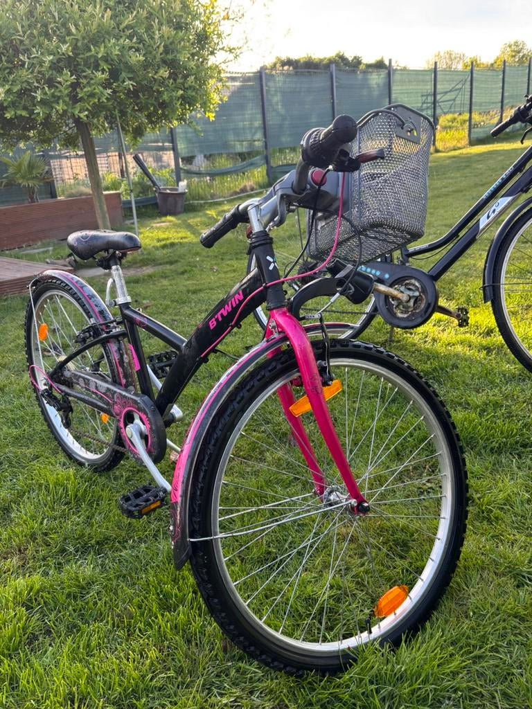 Vélo enfant B'Twin Poply 500 – 24 pouces (9-12 ans), Vélos & Vélomoteurs, Vélos | Cruisers & Lowriders, Comme neuf, Enlèvement