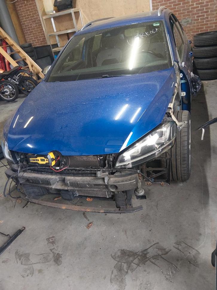 Dommages causés à la Golf 7R Variant 2016, Autos, Volkswagen, Particulier, Golf, 4x4, ABS, Caméra de recul, Régulateur de distance