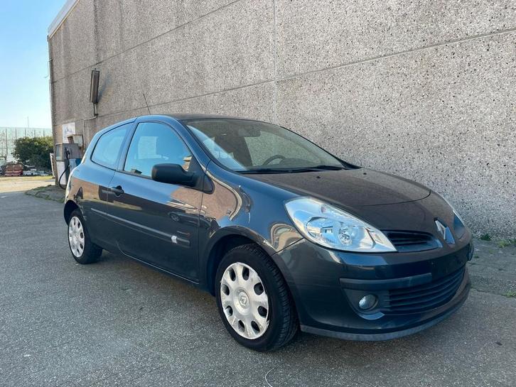 Renault Clio 1.2 met 70.000km/1ste eig., Auto's, Renault, Particulier, Clio, Benzine, Euro 4, Coupé, 3 deurs, Handgeschakeld, Ophalen