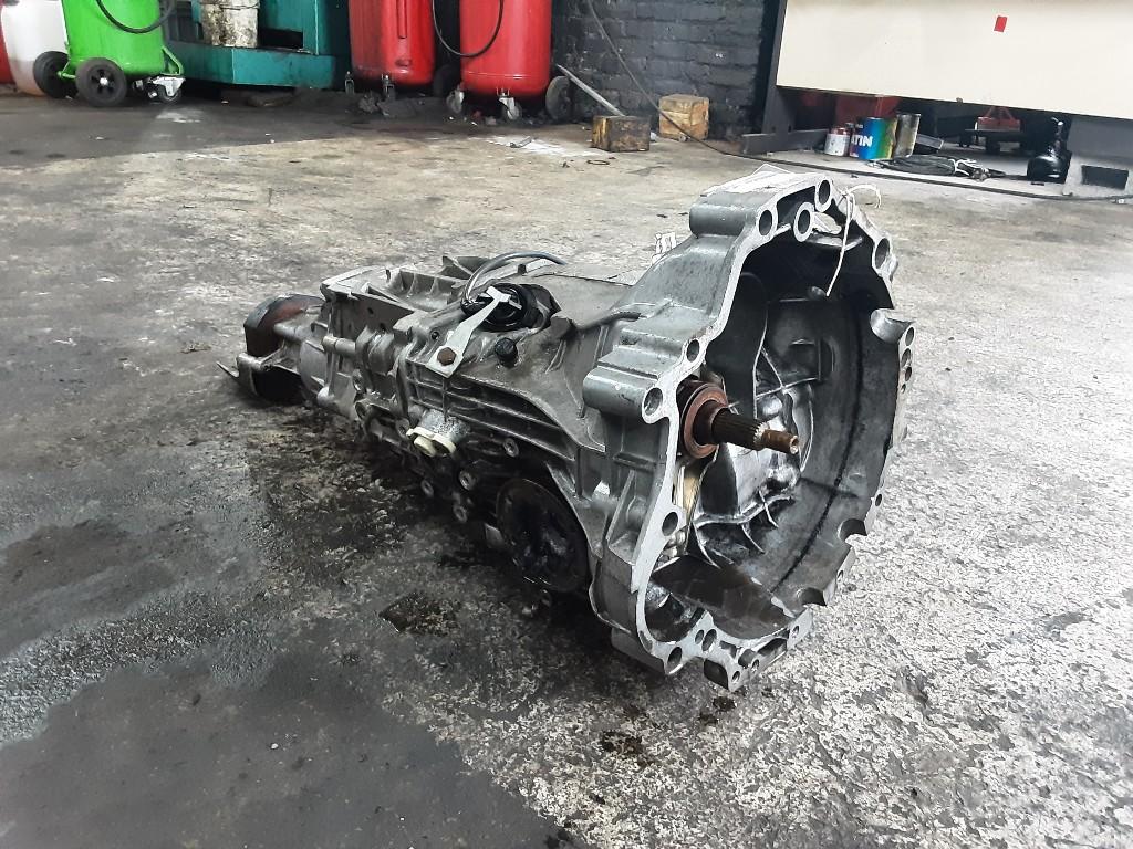 VERSNELLINGSBAK SCHAKEL Volkswagen Passat (35I) (DJR), Gebruikt, Volkswagen, Mevr. I. Hauben, Rue de l'Espoir 34 34
4030  GRIVEGNÉE, BE