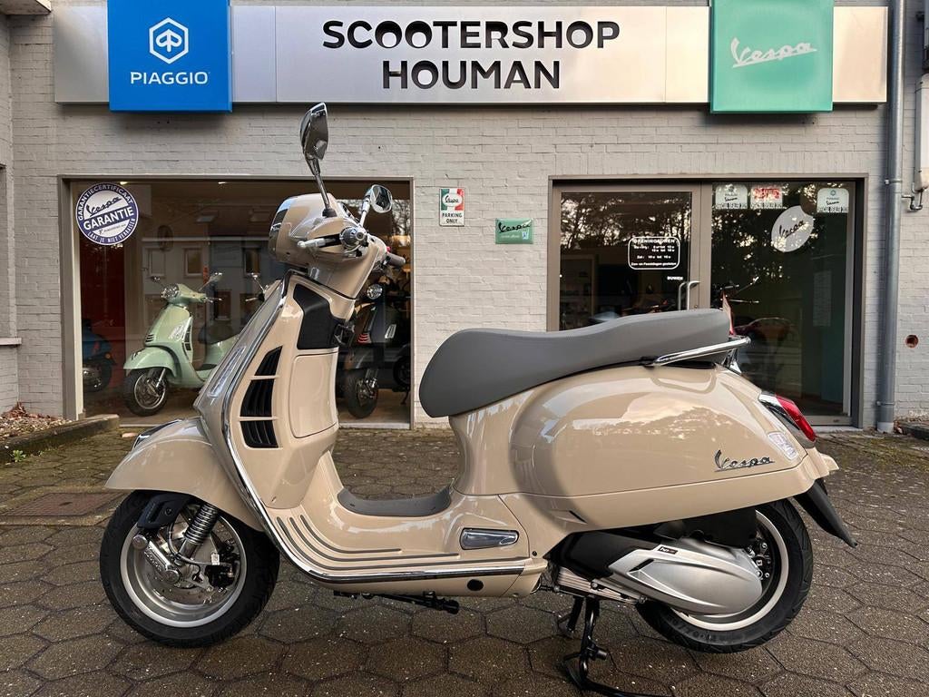 Vespa GTS 310 cc Beige Avvolgente 80th Edition (nr.15), Motos, Scooter, Entreprise, 12 à 35 kW, 310 cm³