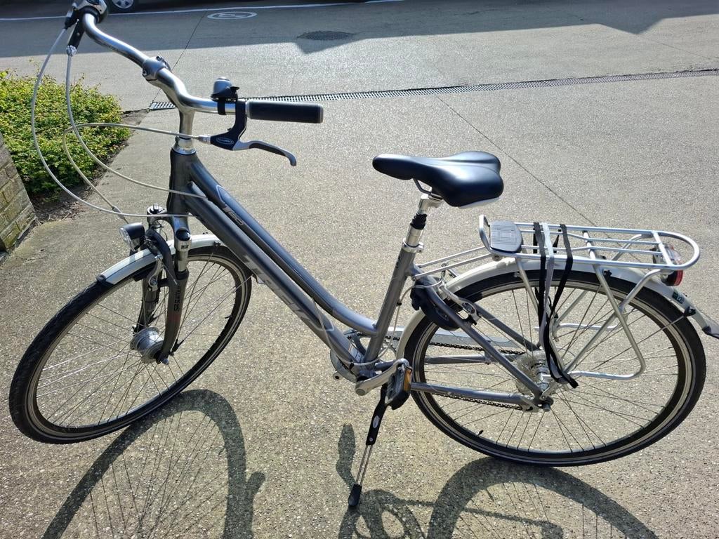 Damesfiets Trek, Fietsen en Brommers, Ophalen, Versnellingen