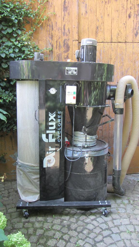 extracteur de poussière à vendre, Articles professionnels, Machines & Construction | Travail du bois, Enlèvement