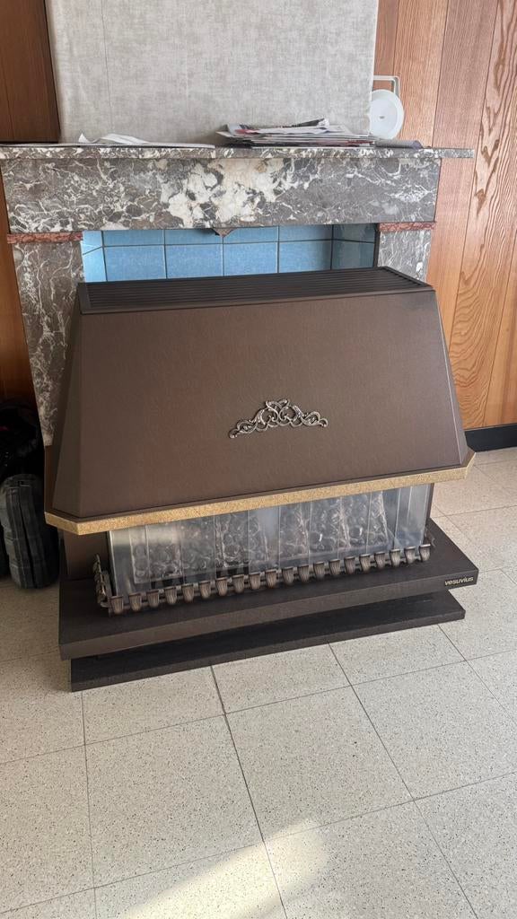 Werkende vintage gaskachel Vesuvius – retro haard, Maison & Meubles, Poêles, Chauffage à gaz, Gaz, Enlèvement