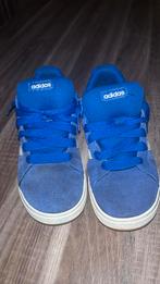 Chaussures de sport Adidas taille 38, Sports & Fitness, Basket, Enlèvement, Comme neuf, Chaussures