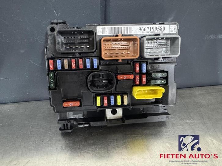 Zekeringkast BSM R07 Citroën Peugeot 9667199580 Delphi, Auto-onderdelen, Elektronica en Kabels, Citroën, Gebruikt, Ophalen of Verzenden