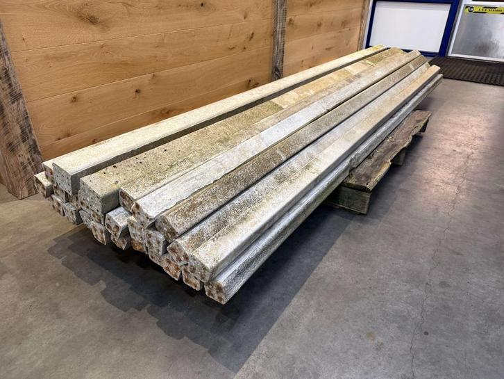 Gebruikte beton palen lengte circa 300cm, Jardin & Terrasse, Poteaux, Poutres & Planches, Utilisé, Poteaux, 250 cm ou plus, Enlèvement ou Envoi