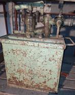 Oude waterpomp brandweerpomp, Ophalen