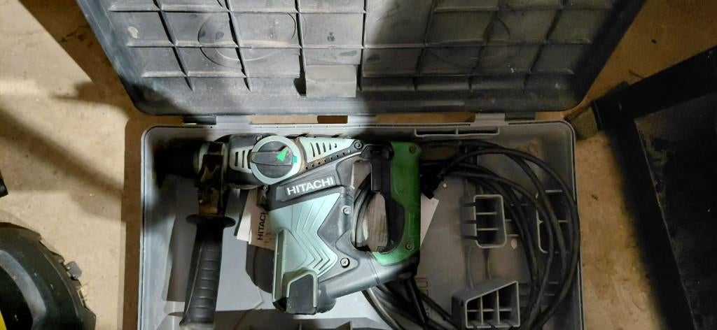 Marteau perforateur Hitachi DH28PC – 720W – 3,2J – Bon état, Ophalen, Boor- en/of Breekhamer, Klopboormechanisme, Gebruikt