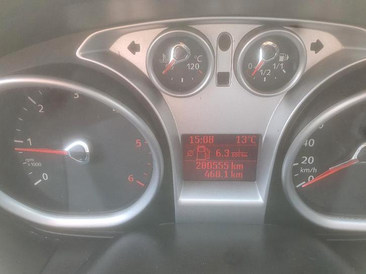 A vendre ou échange, Auto's, Ford, Particulier, Focus, ABS, Airbags, Airconditioning, Android Auto, Bluetooth, Boordcomputer, Centrale vergrendeling